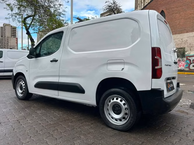 PEUGEOT PARTNER HDI 92 L1 1.6 - 2023 | 4733 - Imagen 5
