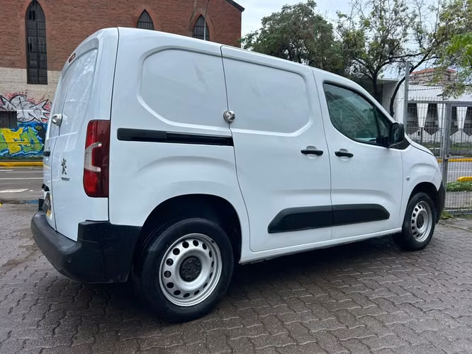 PEUGEOT PARTNER HDI 92 L1 1.6 - 2023 | 4733 - Imagen 7