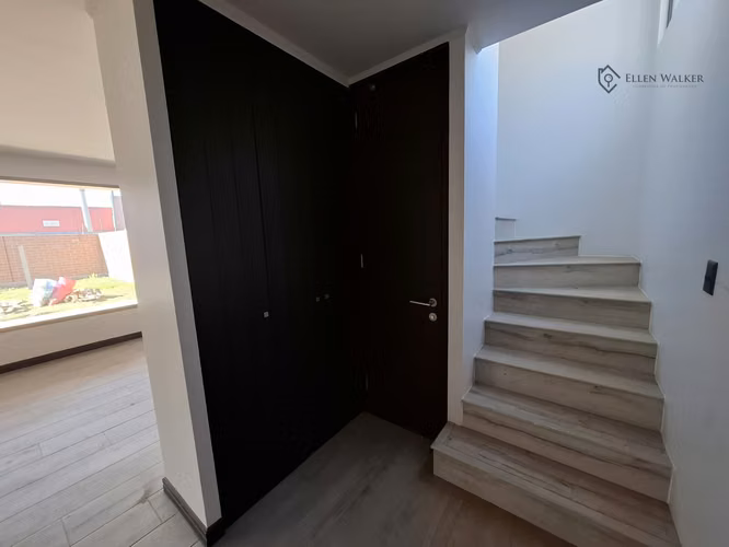 Dentro de Condominio y sólo 1 año de uso - Imagen 5