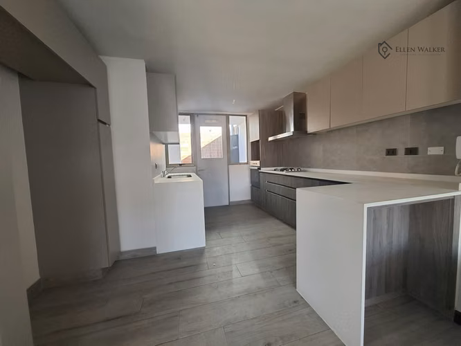 Dentro de Condominio y sólo 1 año de uso - Imagen 9