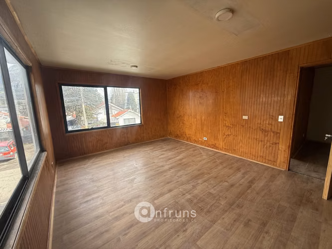 Arriendo céntrico local comercial en calle dussen