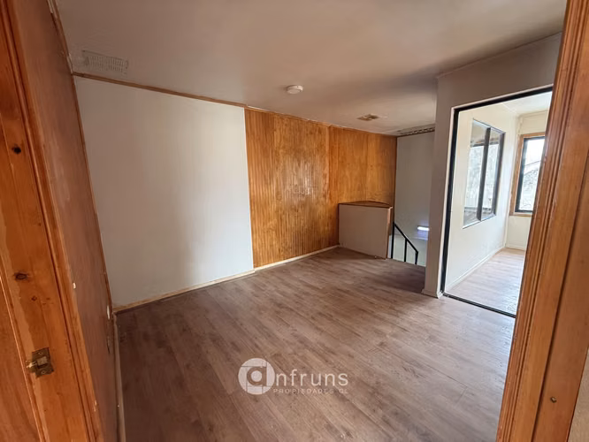Arriendo céntrico local comercial en calle dussen
