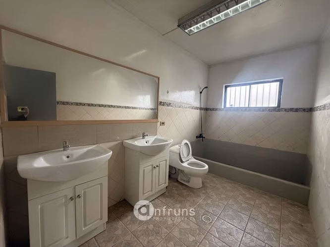 Arriendo céntrico local comercial en calle dussen