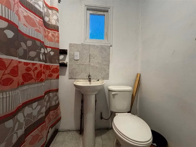 Sitio con casa en venta en Punta Arenas