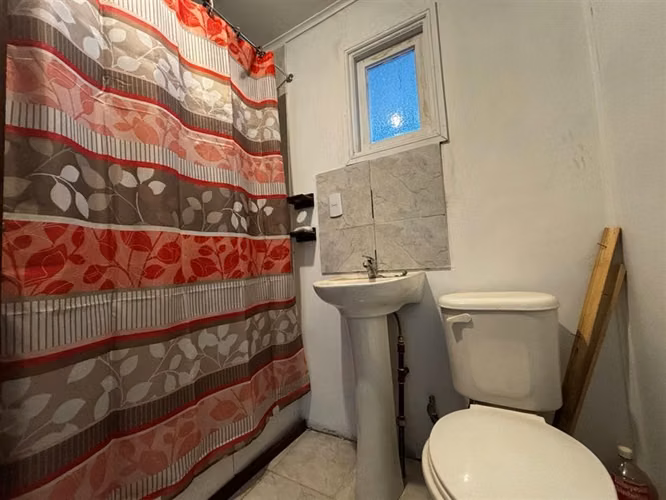 Sitio con casa en venta en Punta Arenas
