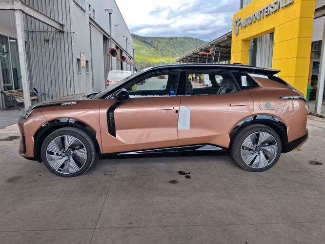 LYNK&CO 08 2027 - Imagen 9