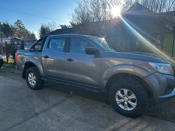 Se vende Nissan NP300 - Imagen 5