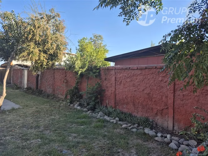 Terreno de 178 mts Casa con 3D , 1B en Las Condes