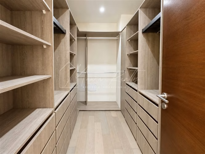 Penthouse con 3E con quincho en el 2 nivel + depto estudio - Imagen 6