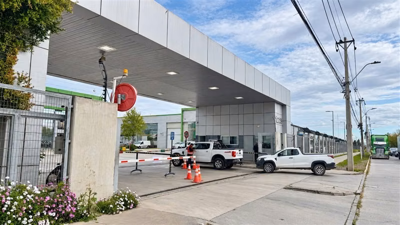 Excelente Bodega 2 niveles Word Center - Imagen 4