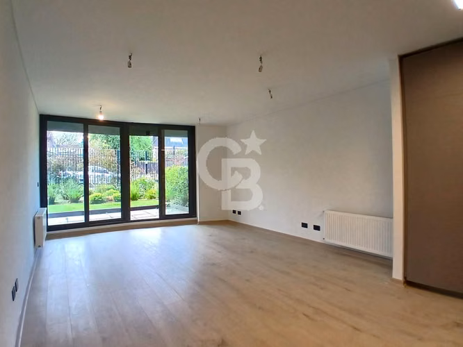 Sin comisión! Lo mejor de Vitacura con Patio Interior - Imagen 3