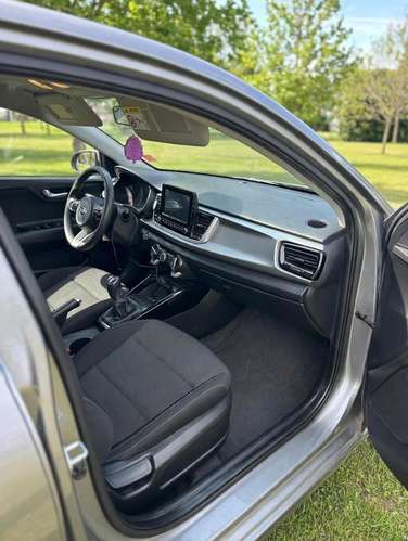Kia rio 4 2021 - Imagen 4