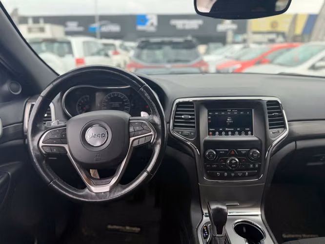 JEEP GRAND CHEROKKE LAREDO - Imagen 9