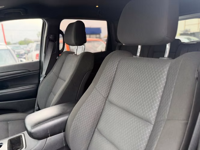 JEEP GRAND CHEROKKE LAREDO - Imagen 10
