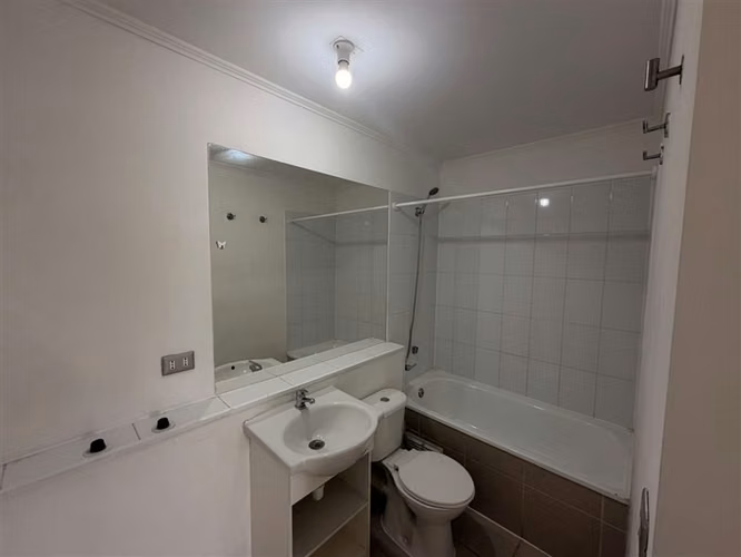 Departamento en arriendo de 2 dorm. en La Cisterna - Imagen 4