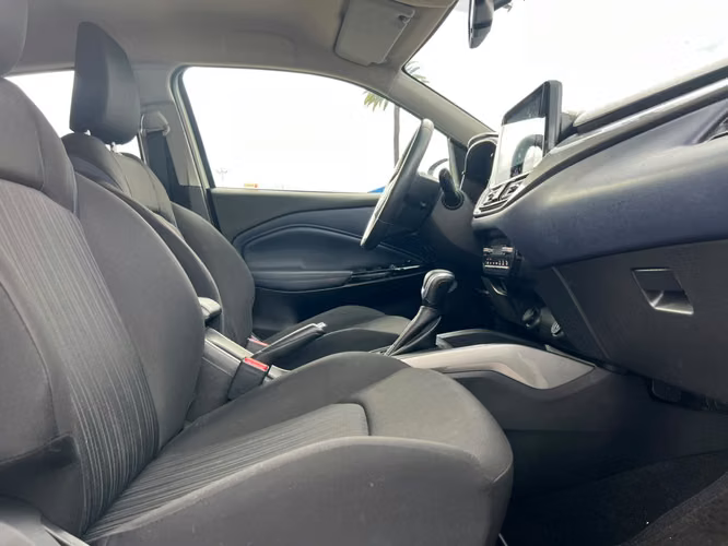 Suzuki Baleno GLX 2025 - Imagen 9
