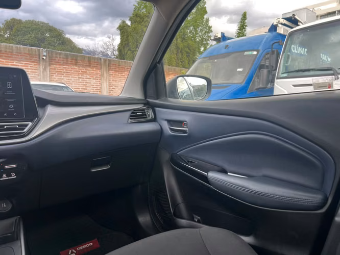 Suzuki Baleno GLX 2025 - Imagen 18