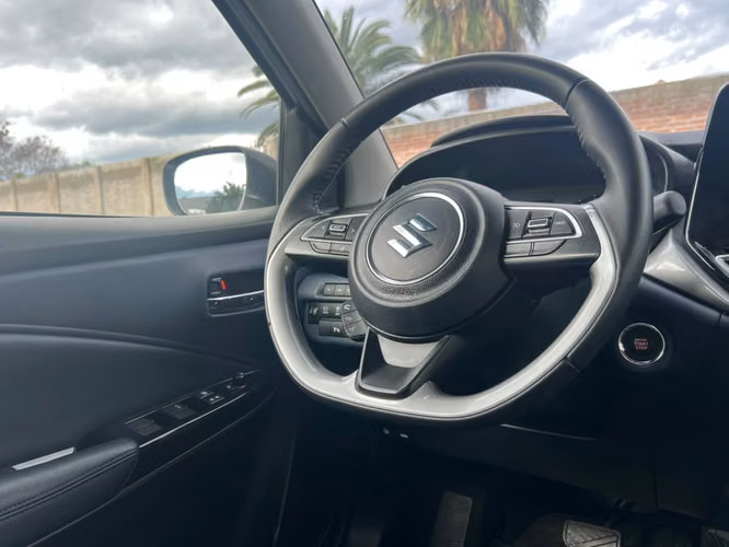 Suzuki Baleno GLX 2025 - Imagen 10