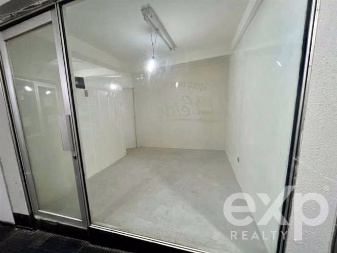 Local Comercial en venta caracol Vips, Apoquindo