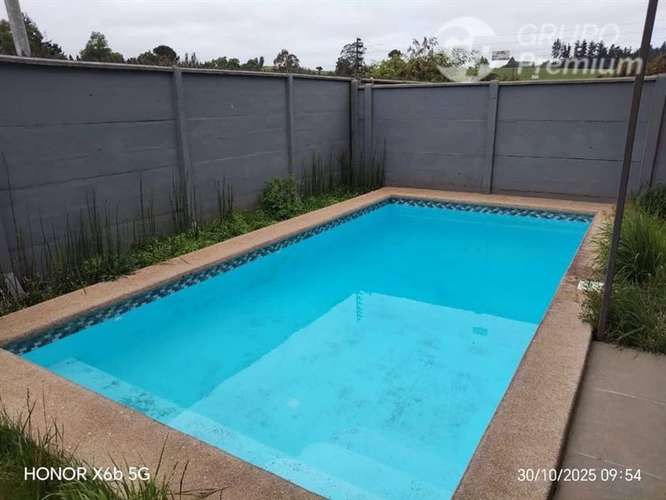 Casa de 3 Pisos en Exclusivo Sector Residencial - Imagen 10