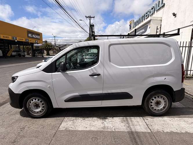 PEUGEOT PARTNER 2025 - Imagen 6