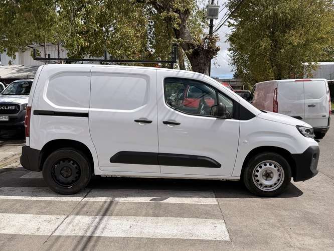 PEUGEOT PARTNER 2025 - Imagen 4