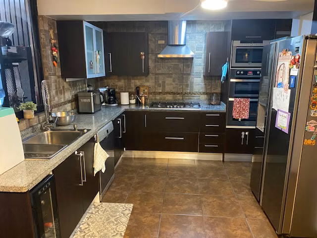 Se Vende Espectacular Casa Parque Ingles. - Imagen 4