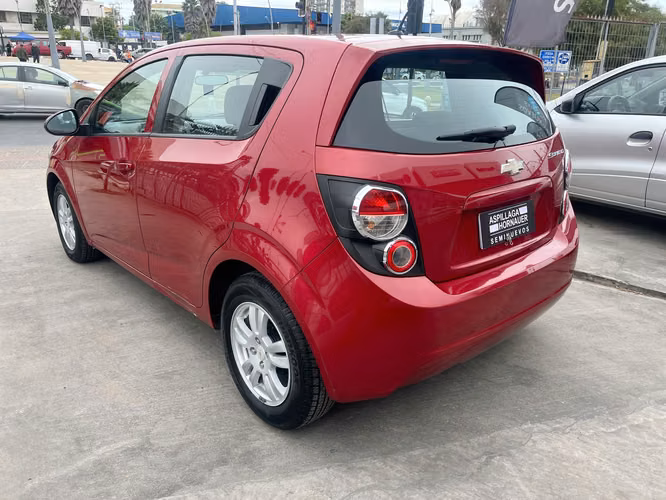 CHEVROLET SONIC LT MT 2014 - Imagen 5