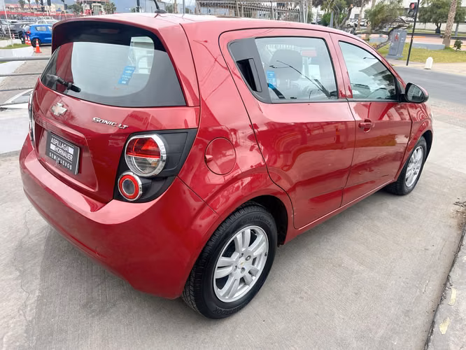 CHEVROLET SONIC LT MT 2014 - Imagen 7