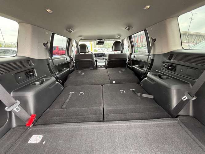 Hyundai Santa fe MX5 2.5 AT 4WD DESIGN 2025 - Imagen 18