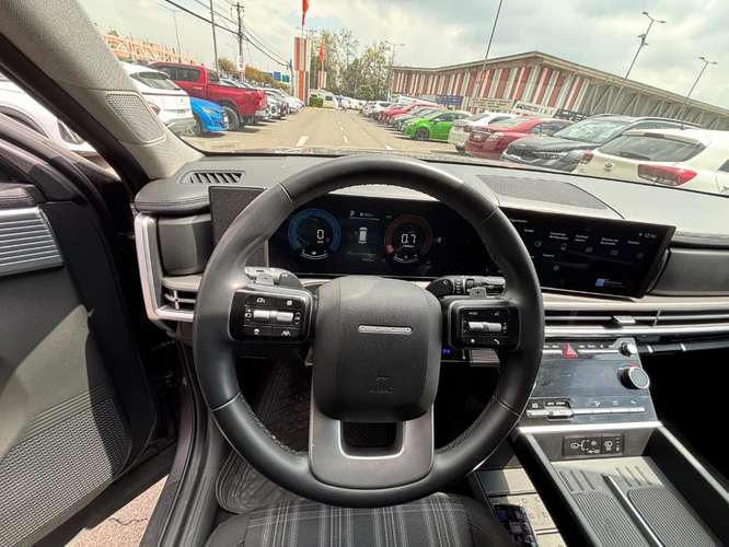 Hyundai Santa fe MX5 2.5 AT 4WD DESIGN 2025 - Imagen 11