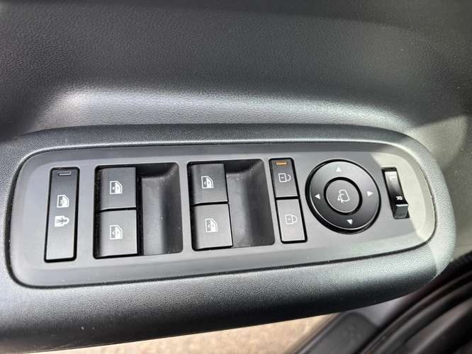 Hyundai Santa fe MX5 2.5 AT 4WD DESIGN 2025 - Imagen 17