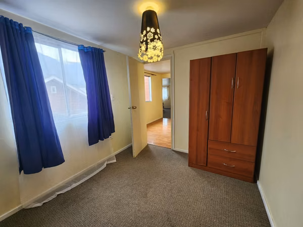 Coyahique, arriendo. Amplia y hermosa casa. 6 minutos de la plaza