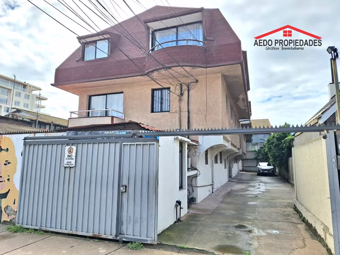 Se Arrienda Lindo Departamento, calle Ohiggins en Céntrico Edificio, Ciudad de Quillota.