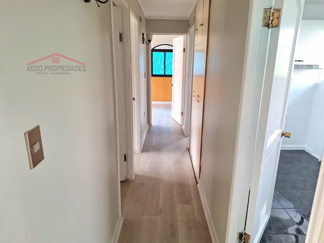 Se Arrienda Lindo Departamento, calle Ohiggins en Céntrico Edificio, Ciudad de Quillota.