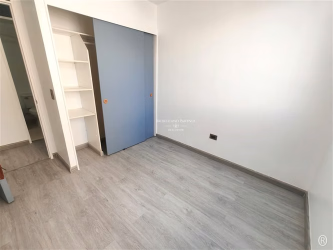 Remodelado, Con estacionamiento, Rebajado, sin deuda - Imagen 8
