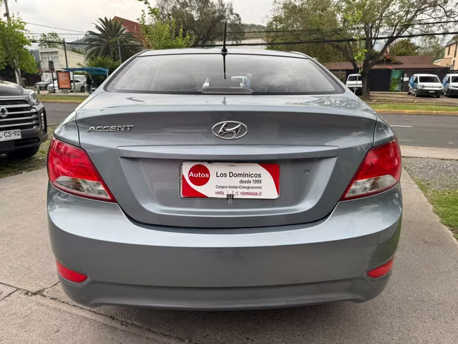 HYUNDAI ACCENT RB GL 1.4 MEC 6 VEL SOLO 114.000 KM 2019 - Imagen 6