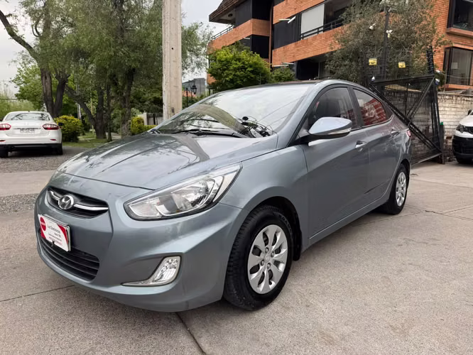 HYUNDAI ACCENT RB GL 1.4 MEC 6 VEL SOLO 114.000 KM 2019 - Imagen 3