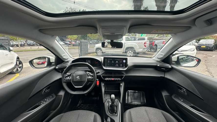 Peugeot 208 STYLE PURETECH 75 1.2 (2023) - Imagen 6