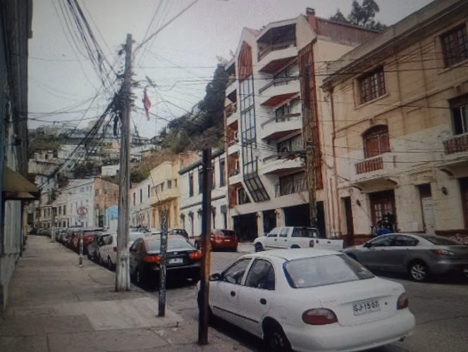 VENTA CASA 18HAB 4BA VALPARAÍSO - Imagen 9