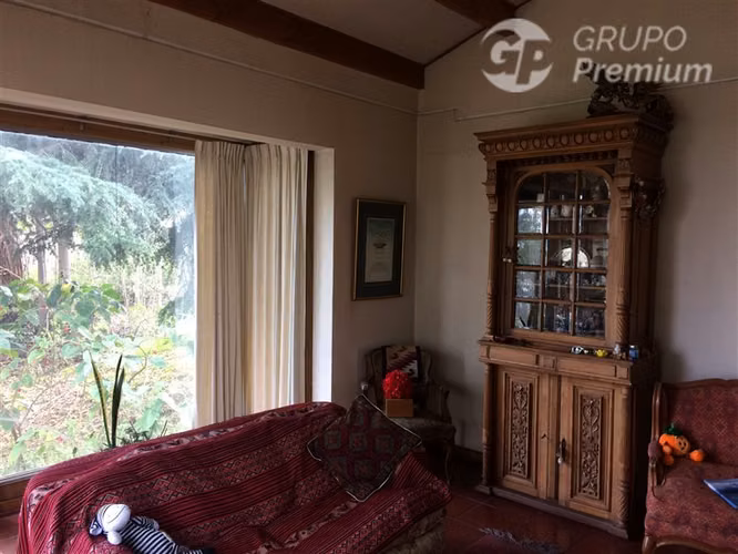 Venta de Parcela con Casa en La Reina - Imagen 7