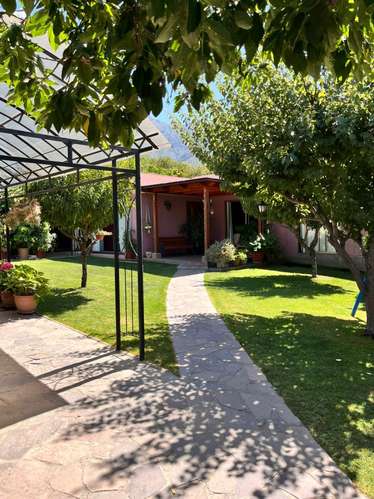 VENDO CASA 4D/3B PISCINA DERECHOS DE AGUA QUINCHO