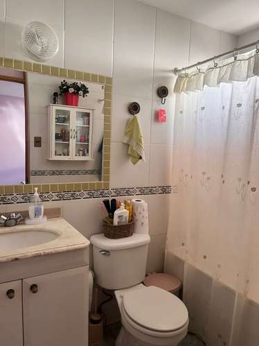 VENDO CASA 4D/3B PISCINA DERECHOS DE AGUA QUINCHO