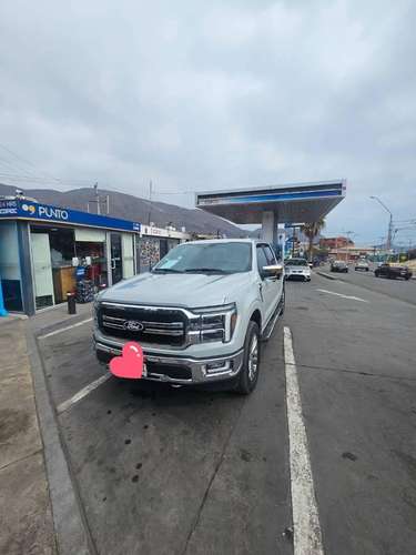Camioneta Ford F150 Lariat Luxury - Imagen 3