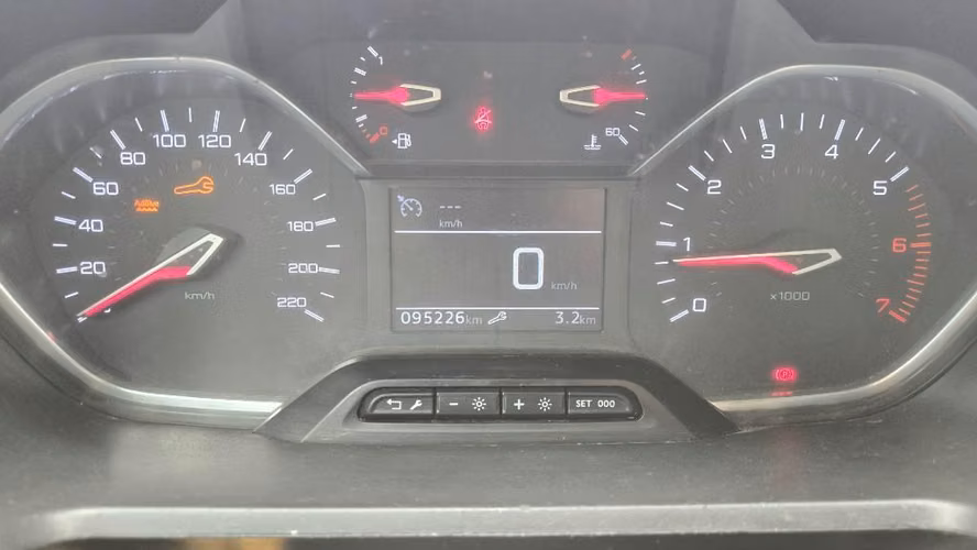 VENDO PEUGEOT - Imagen 6