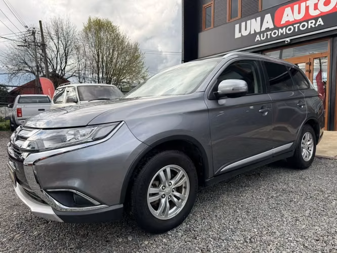 MITSUBISHI OUTLANDER 2015