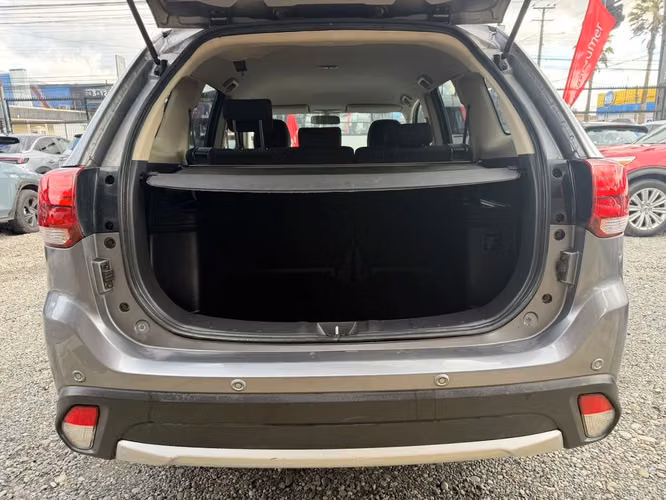 MITSUBISHI OUTLANDER 2015 - Imagen 7