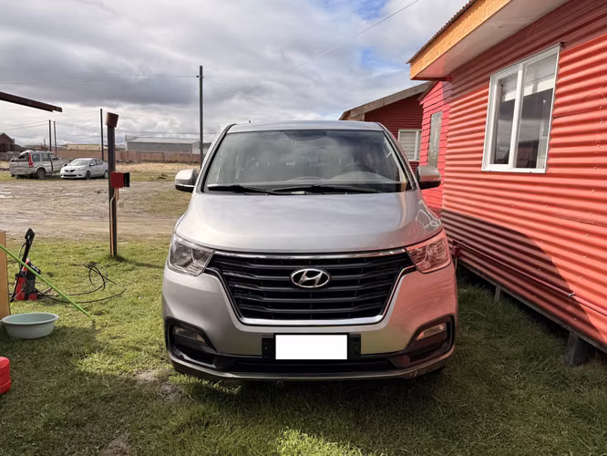 GRAND STAREX 4X4 2.5 AUT