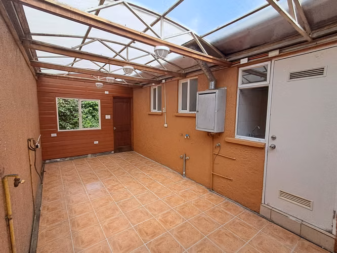  ¡HERMOSA CASA INDIVIDUAL EN VILLA ESCUADRÓN, CORONEL!  - Imagen 7
