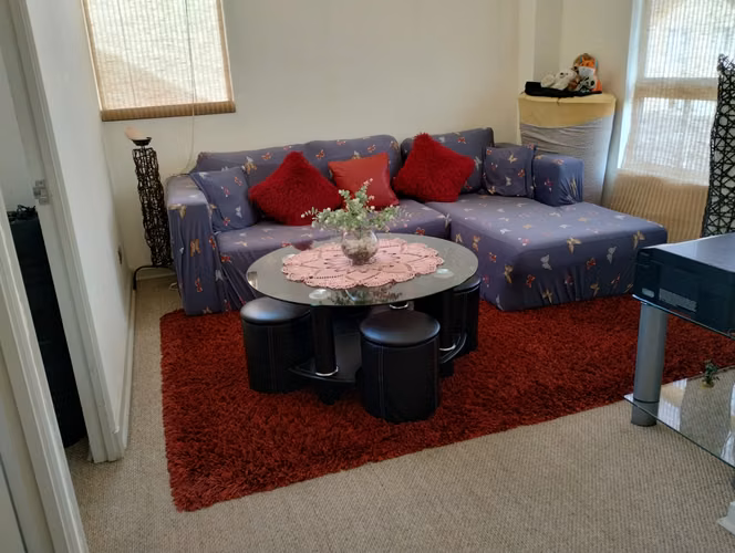 CASA DE 2 PISOS, 3 DORM, 3 BAÑOS, 105 M2 / 170 M2